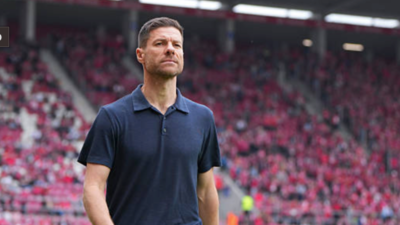 How much could Xabi Alonso earn compared to Carlo Ancelotti at Real Madrid?