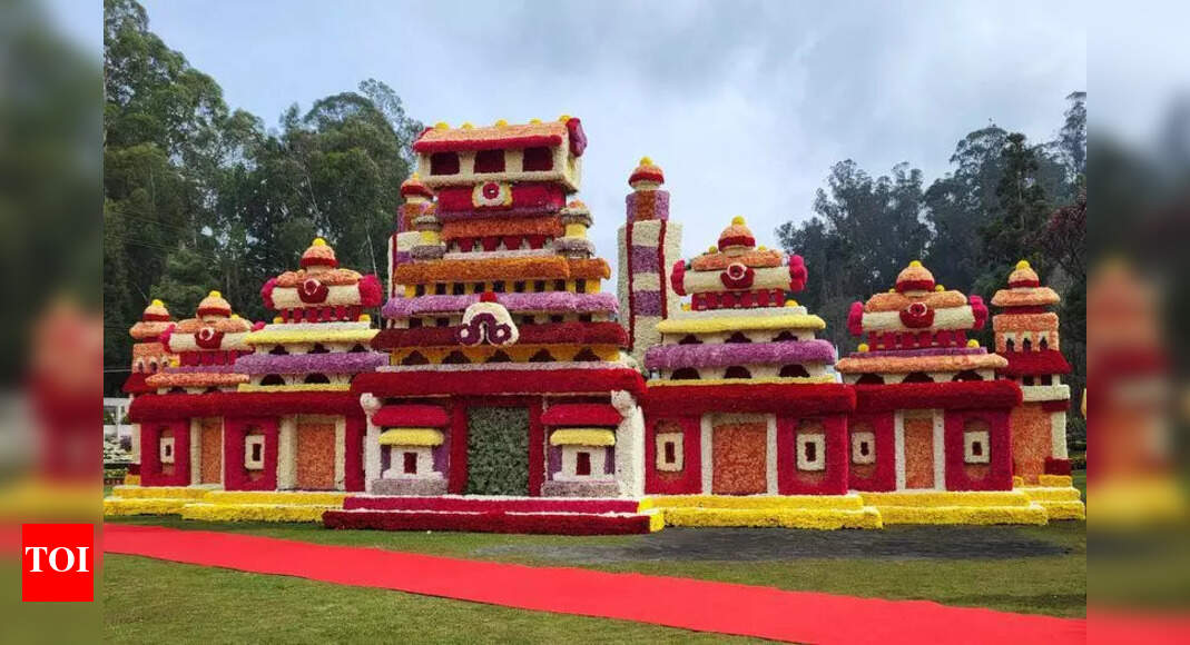 Ooty's Annual Flower Show Concludes; Attracts Visitors Despite Rain