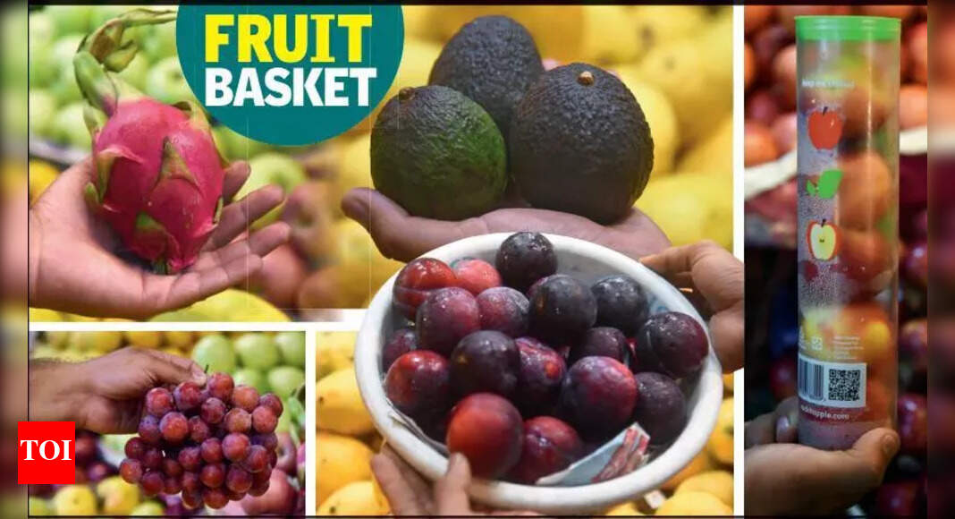 Exotic Fruits Take Over Nagpur's Markets and Street Stalls