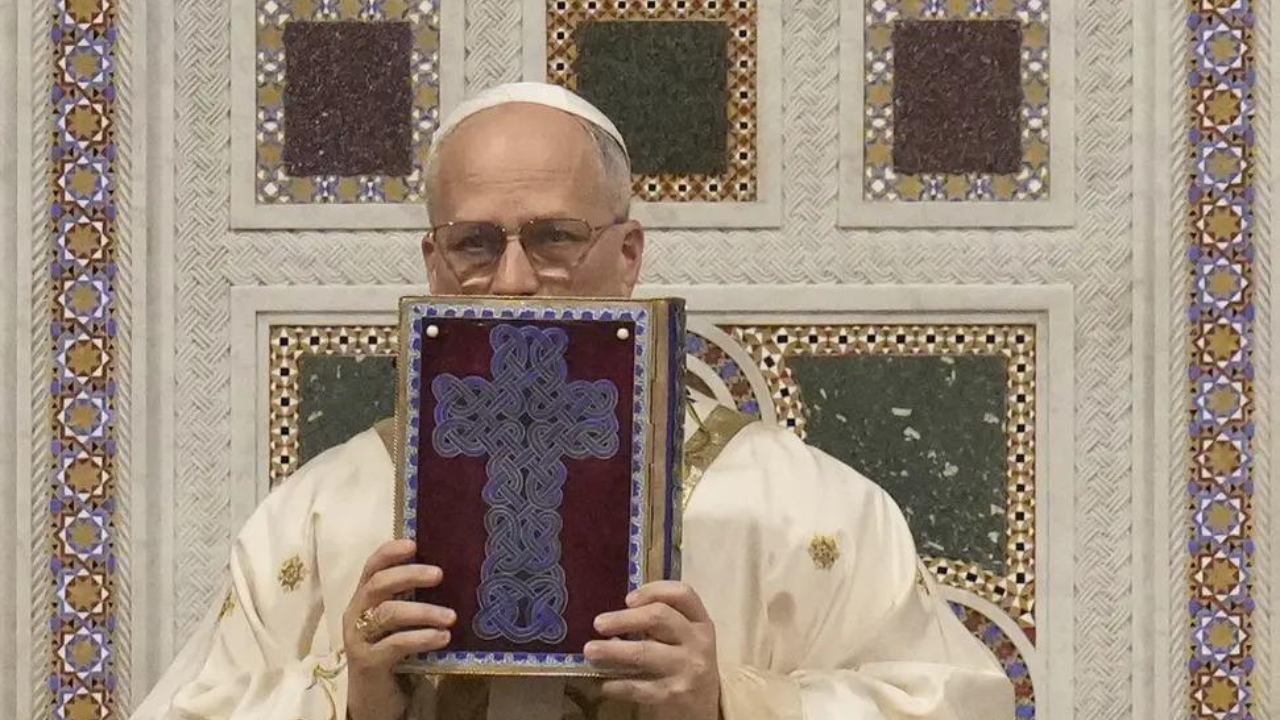 Pope Leo XIV declares 'I am Roman!' as he completes formalities to become  bishop of Rome | World News - Times of India