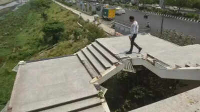 A bridge too far gone: How this FOB in Delhi's Jahangirpuri has disappeared, piece by piece