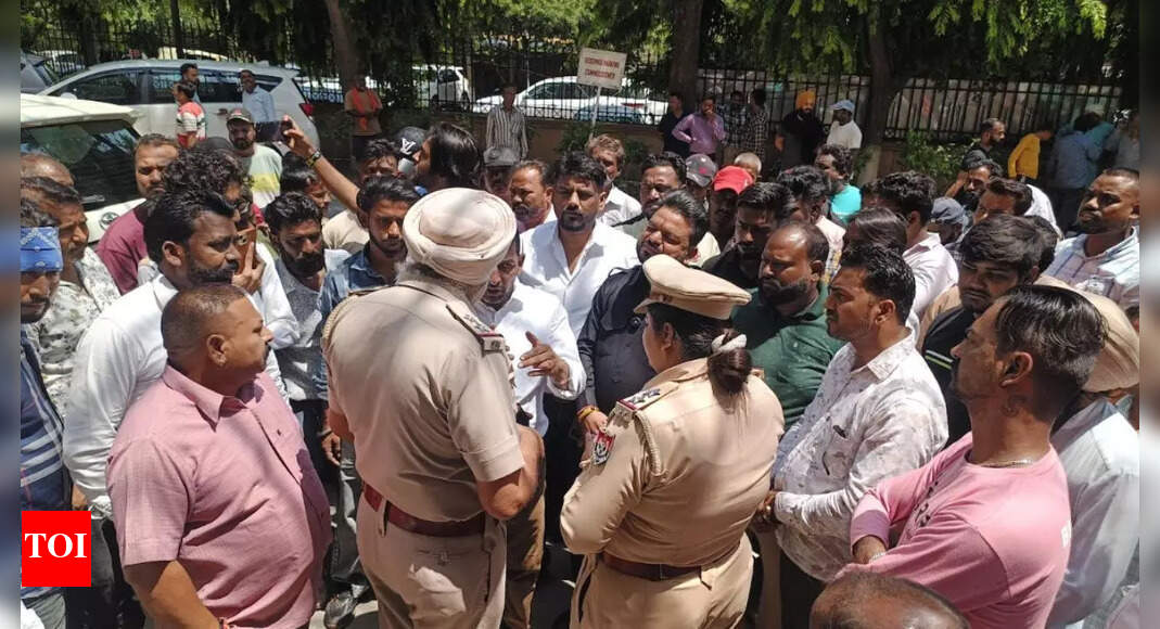Ludhiana Protest Against Contract Hiring Turns Chaotic