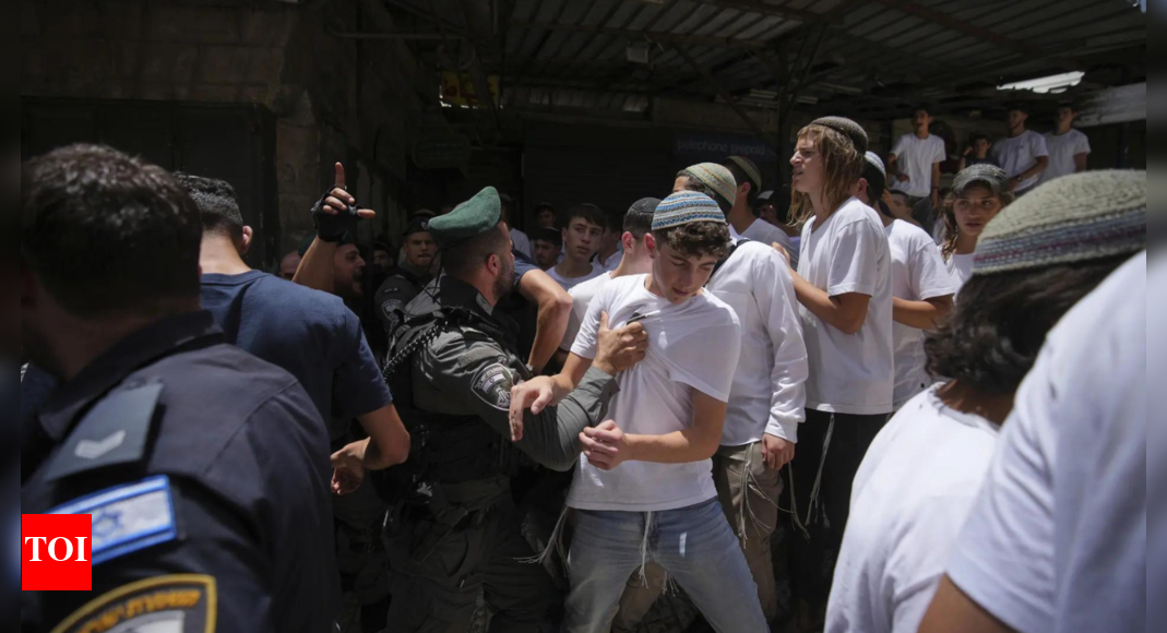 Jerusalem Day March Marked by Anti-Arab Chants, Tensions