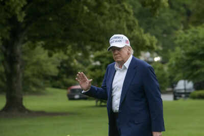 Trump to speak at Arlington National Cemetery to mark Memorial Day