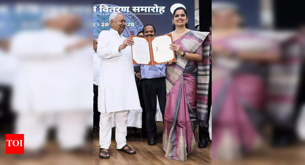 Bihar CM Lays Foundation for Projects at L N Mishra Institute