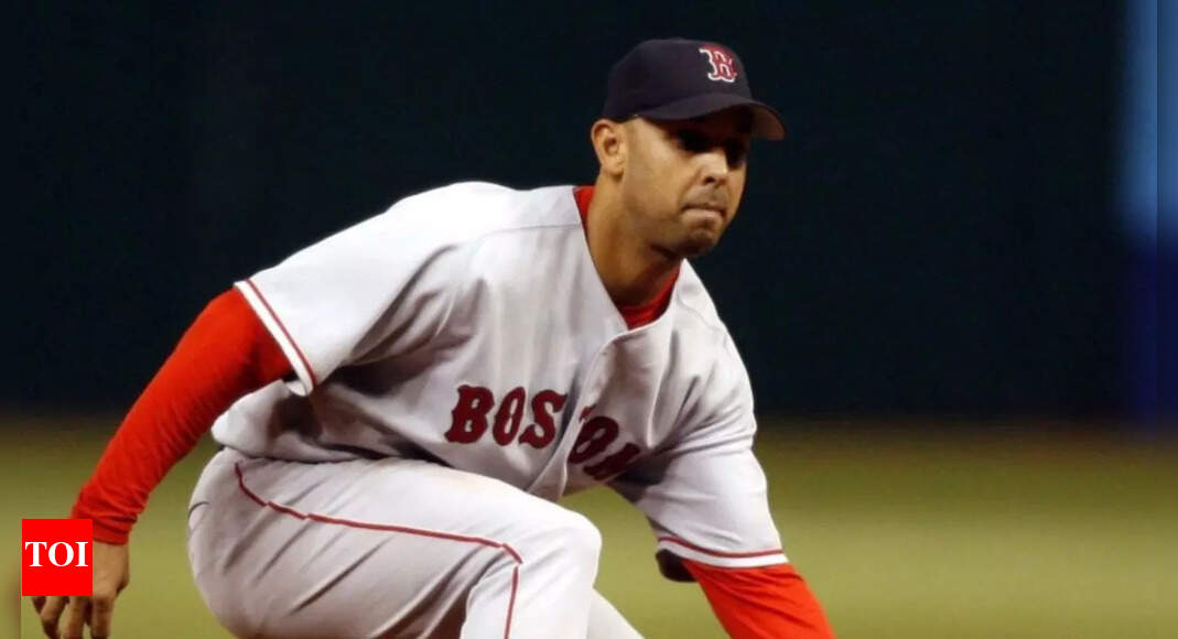 Alex Cora Benching Red Sox's Trevor Story Due to Struggles