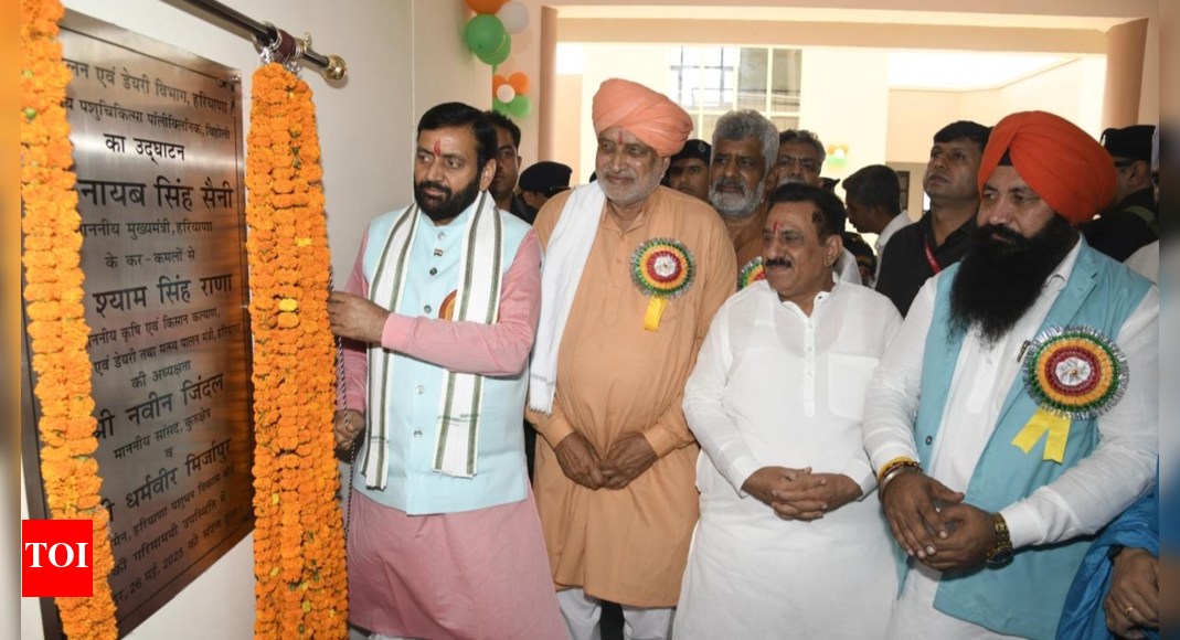 Haryana CM Promotes Natural Farming, Opens Veterinary Clinic