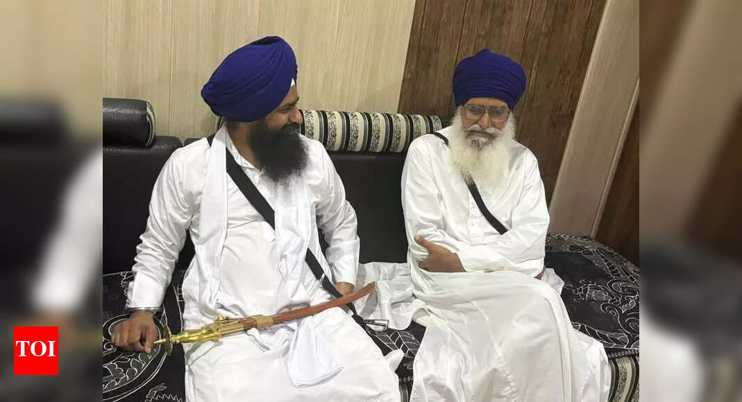Akal Takht Leaders Meet Fuels SAD Alliance Speculation
