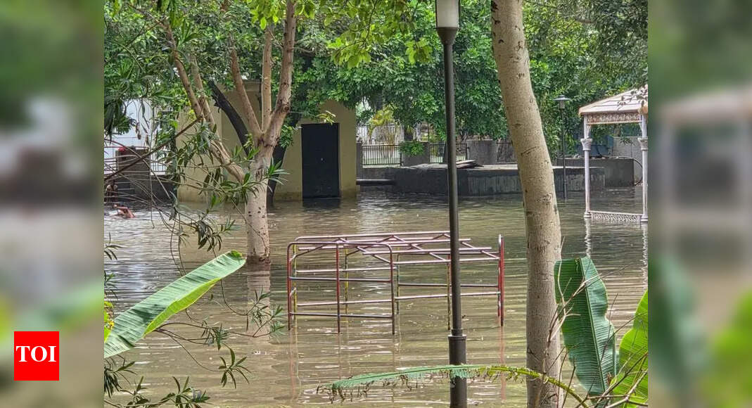Gurgaon Engineers Served Notices Over Waterlogging
