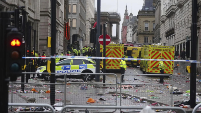 Car rams into crowd during Liverpool victory parade; several injured, man arrested