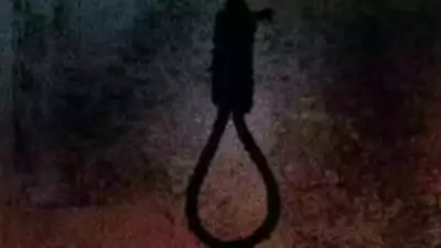 NEET aspirant from J&K hangs self in Kota