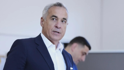 Calin Georgescu, frontrunner in Romania's canceled election, announces withdrawal from politics