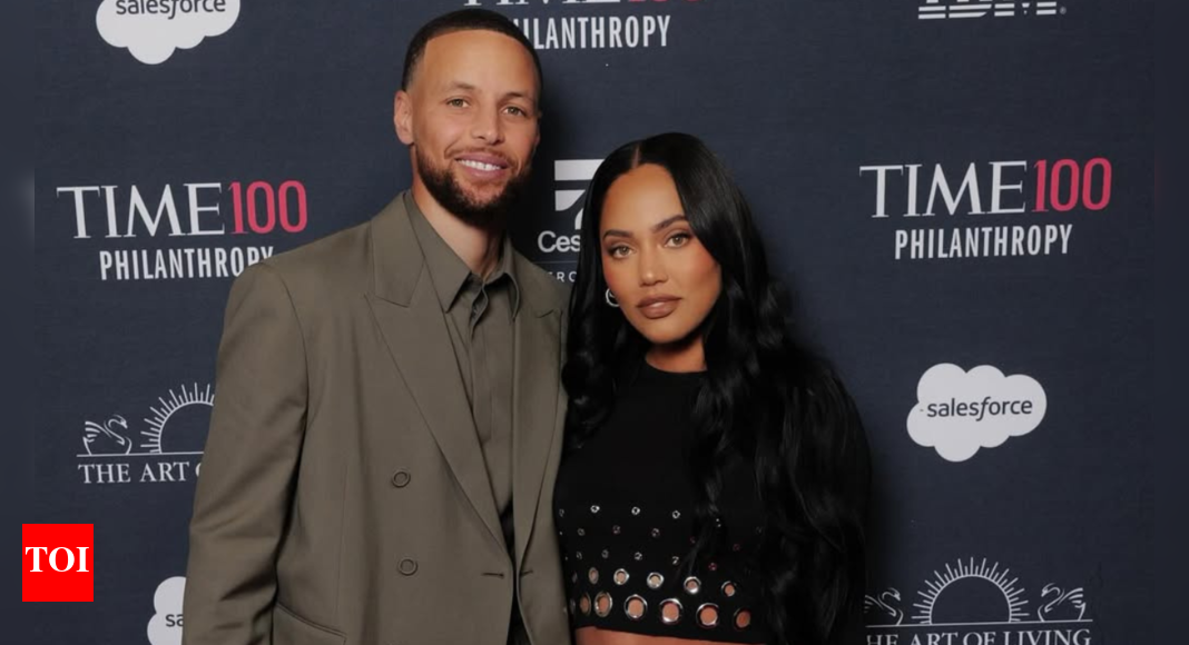 Steph Curry and Ayesha Curry's BottleRock photo goes viral, sparks fan reactions | NBA News - Times of India