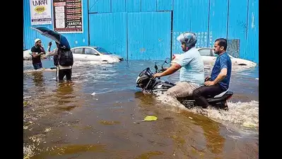 City logs 2nd wettest May day in 10 yrs, after Tauktae