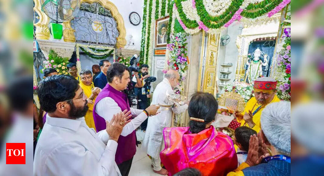 Amit Shah Highlights Modi Govt's Achievements at Temple Event