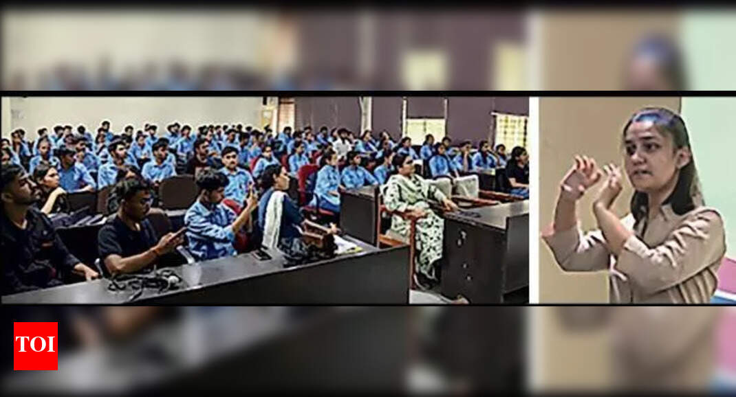 YCCE Engineering Students Get Career Guidance from Amazon Intern