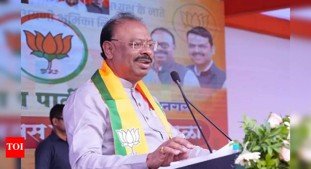 BJP Mulls Solo Run in Maharashtra Local Elections
