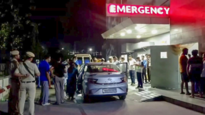 6 of family dead in car, 7th dies in hospital; debt behind mass suicide