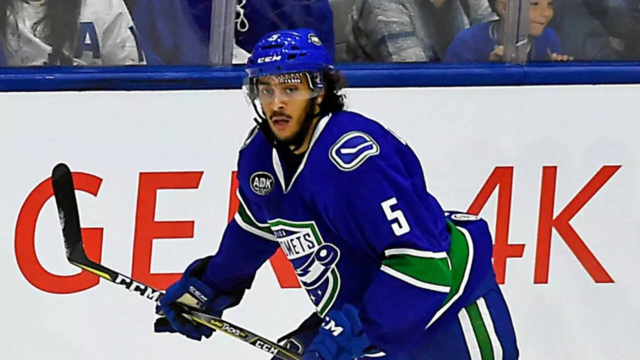 Carolina Hurricanes may bring back Jalen Chatfield as defence struggles continue: Report