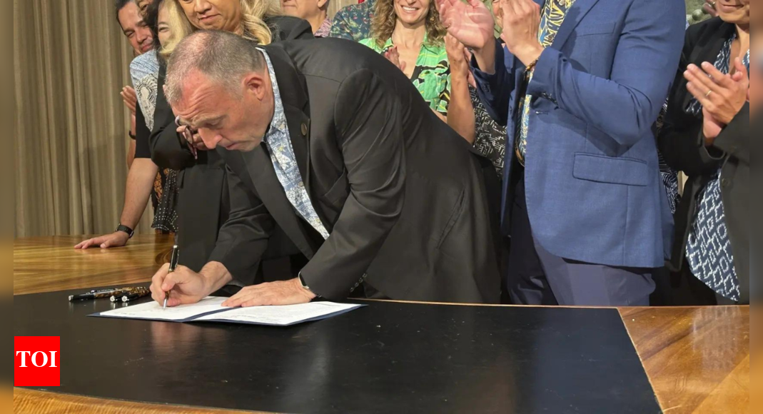Hawaii's governor signs new hotel tax legislation to help cope with climate change
