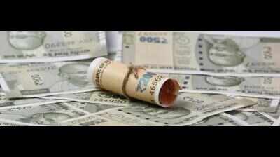 Caught taking bribe, patwari swallows notes of Rs 500 in Dehradun