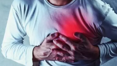 Son, 8, stuck in lift, Bhopal man dies of shock
