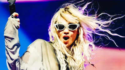 Grimes cancels Pride performance last minute citing ‘family issues’; Is Elon Musk behind the decision?