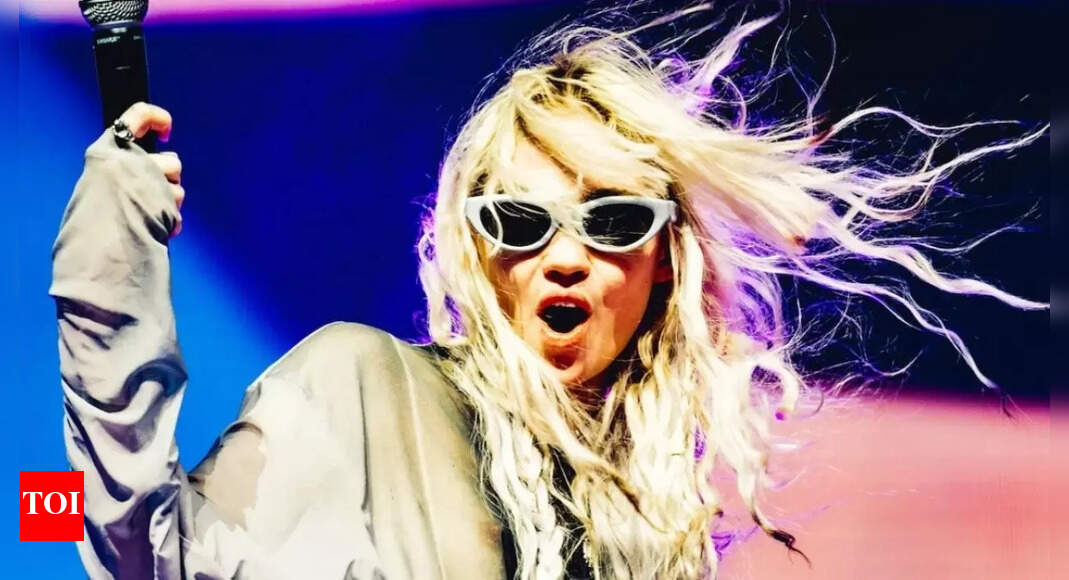 Grimes cancels Pride performance last minute citing ‘family issues’; Is Elon Musk behind the decision?