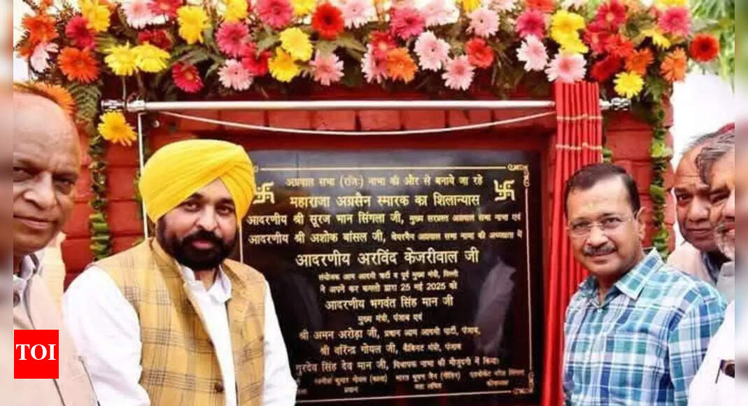Use of Hindi on Maharaja Agrasen Memorial plaque sparks major row