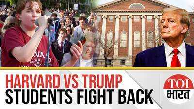 Los estudiantes de la Universidad de Harvard culpan a Donald Trump por el racismo, la censura y la prohibición de las visas de los estudiantes en los Estados Unidos