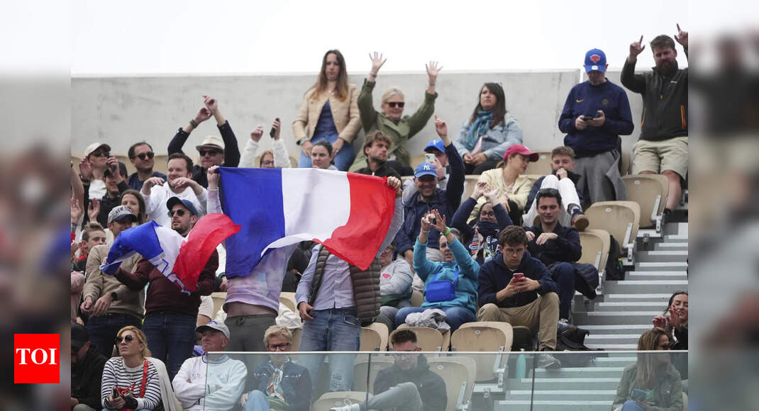French Open: Loud Crowds, Intense Atmosphere Fuel Home Advantage