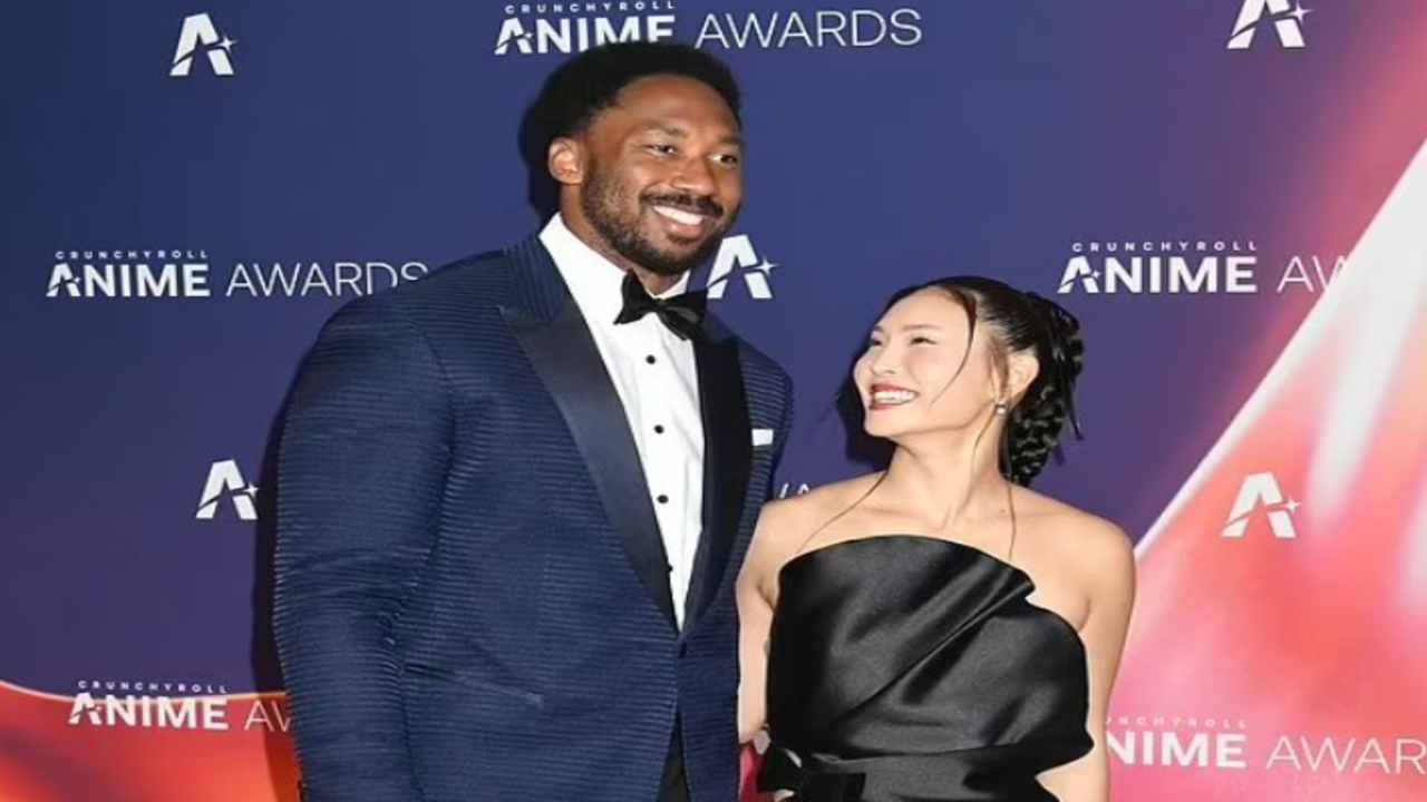 A public appearance-a carefully crafted facade masking Chloe MLC's true identity