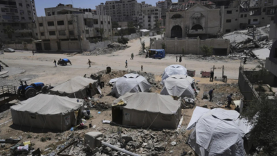 Some 380 UK and Ireland writers denounce Gaza 'genocide'