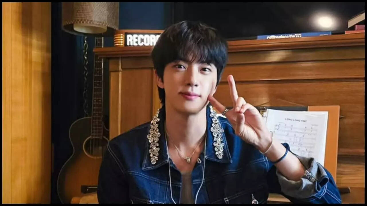 BTS ジン run seokjin スペシャルギフト BTS JIN ジン RUN SEOKJIN コヤン スペシャルギフト おまけ付