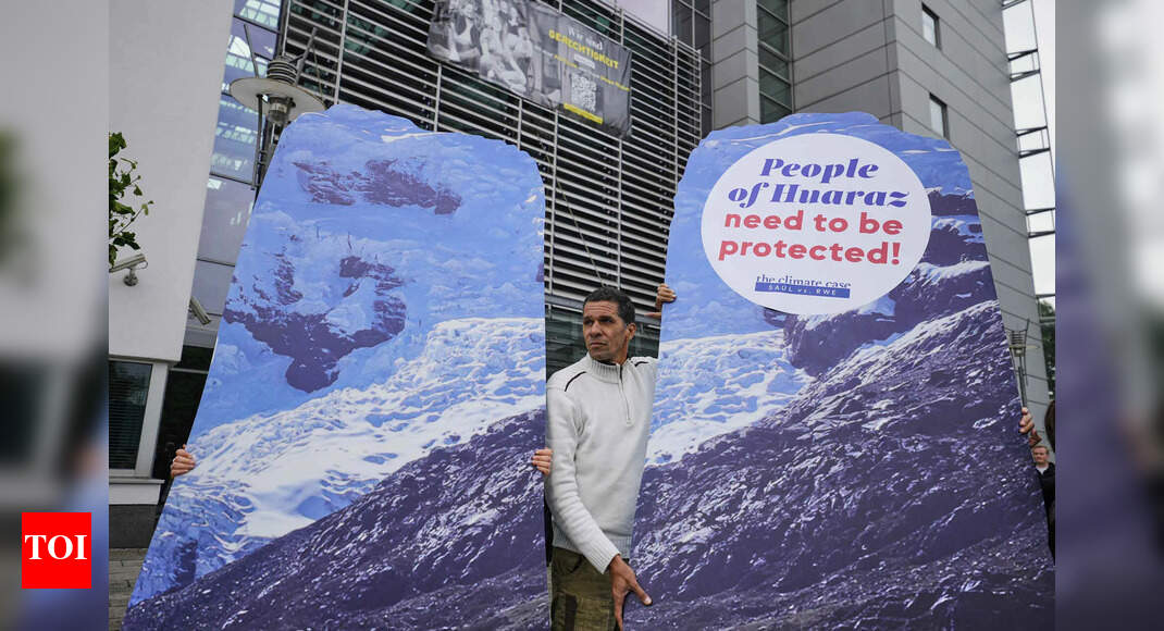 German court dismisses climate case against RWE