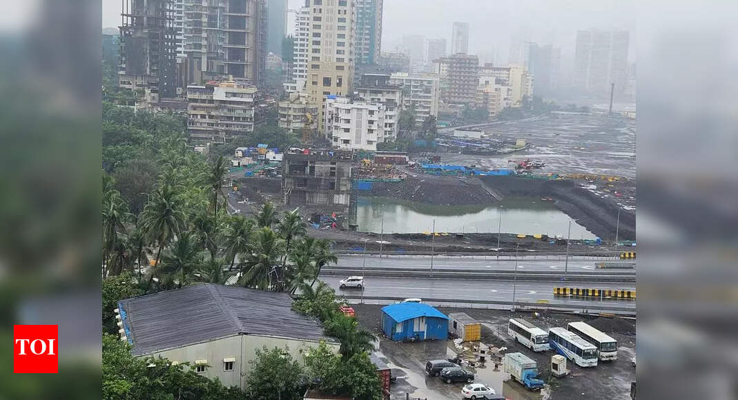 Mumbai's Coastal Road Pit to be Filled After Car Park Plan Scrapped