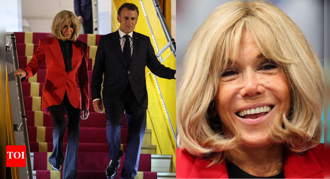 ‘Stay away, you loser’: Lip reader reveals what French First Lady told Emmanuel Macron after shoving him – Times of India ‘Stay away, you loser’: Lip reader reveals what French First Lady told Emmanuel Macron after shoving him – Times of India