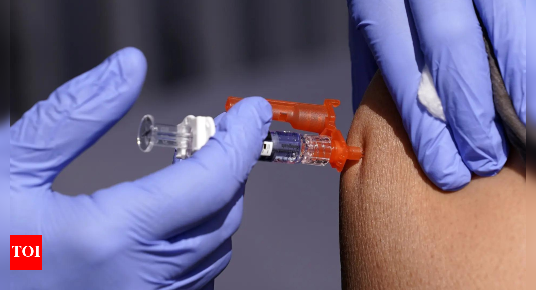 US cancels $590 million contract with Moderna for bird flu shot - Times ...
