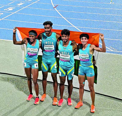  India win 4x400m mixed relay gold