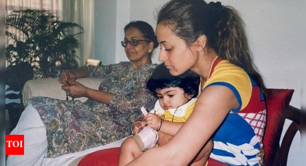 Namrata Shirodkar and Daughter's Stylish Post-Miss World Appearance