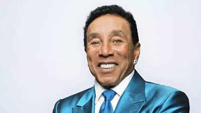 Smokey Robinson strikes back with $500M countersuit, accuses ex-employees of slander and elder abuse