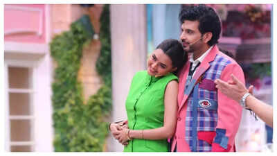  Tejasswi Prakash joins beau Karan Kundrra for an episode; latter shares unseen pics