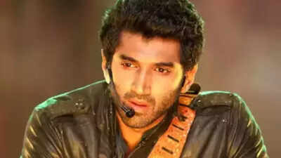 Aditya Roy Kapur debuts as singer in 'Metro In Dino', composer Pritam praises his 'amazing' voice