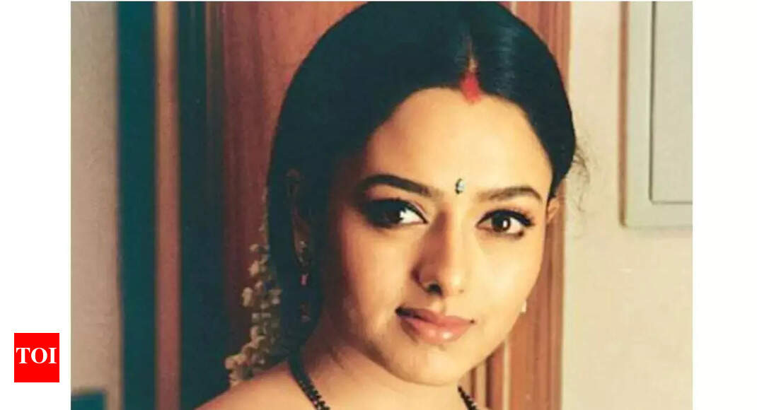 Heroine Soundarya Family