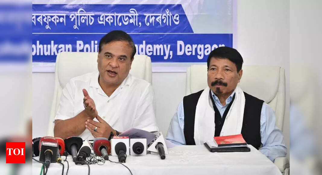 Assam Opposition Criticizes Arms Licenses, Citing Risks