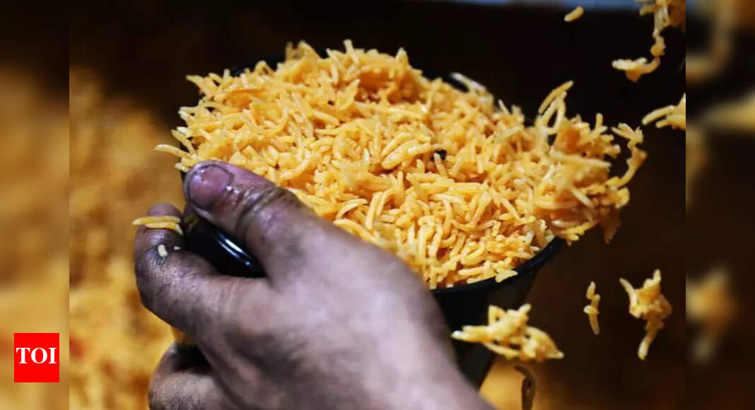 Cops arrest Gajanan Marne supporter, who sponsored biryani for gangster and his followers