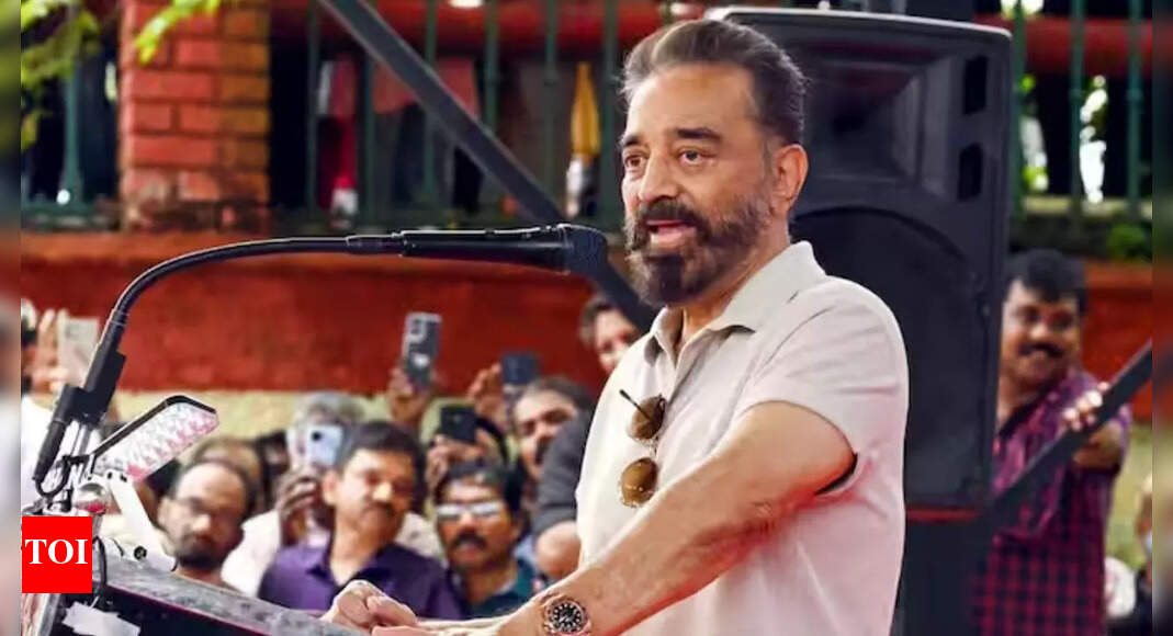 FIR Filed after Kamal Haasan's Portrait Set Ablaze in Bengaluru