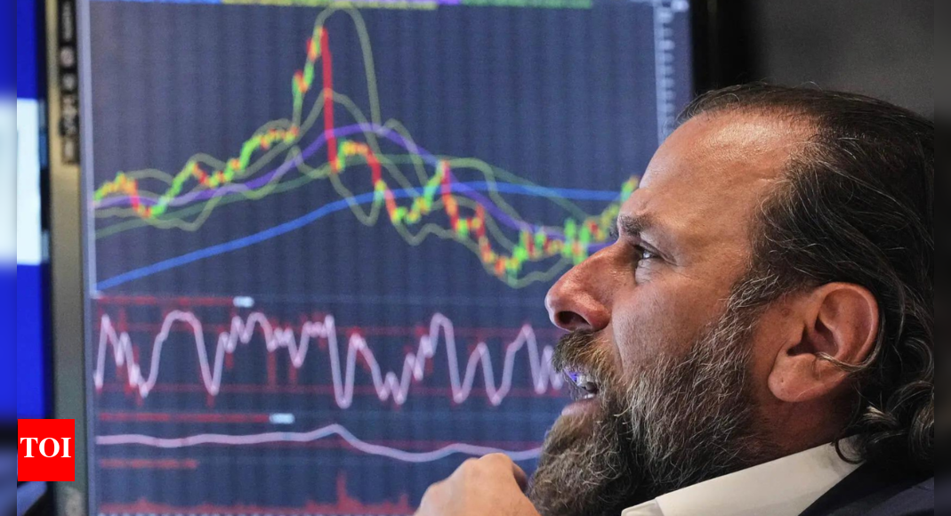 Spain inflation falls below target in May