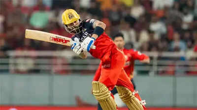 'Job's not done yet': AB de Villiers backs 'ultimate team man' Virat Kohli to deliver in IPL final