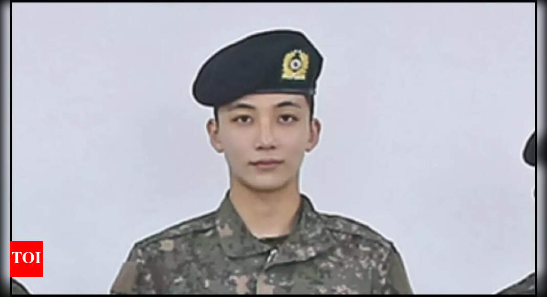 SEVENTEEN's Jeonghan’s military photo released; fans stunned at idol’s transformation